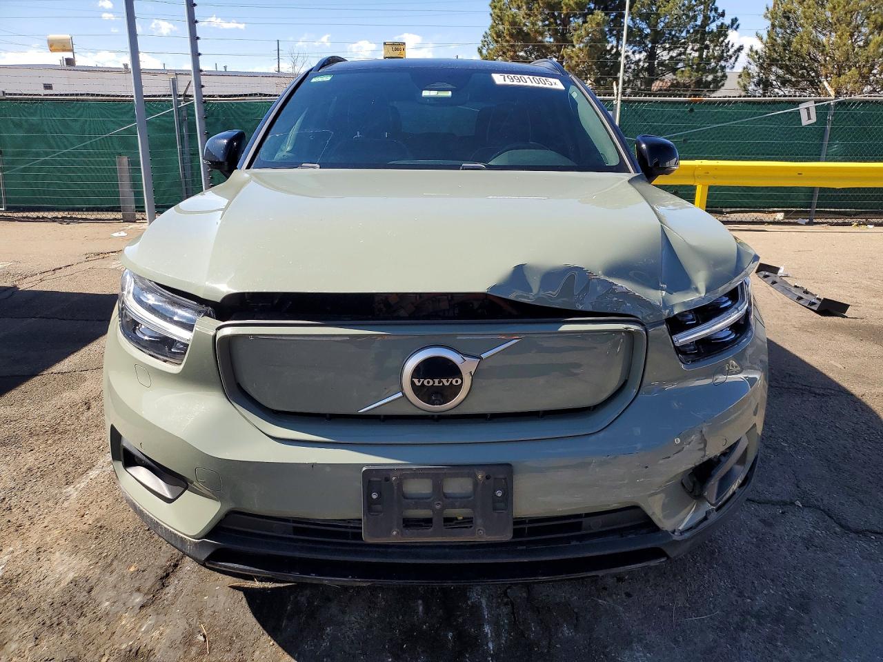 2021 VOLVO XC40 RECHARGE photo 5