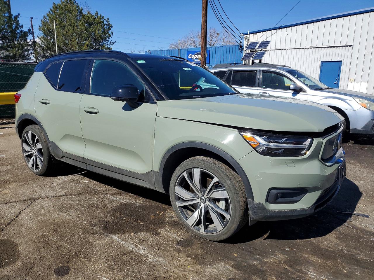 2021 VOLVO XC40 RECHARGE photo 4