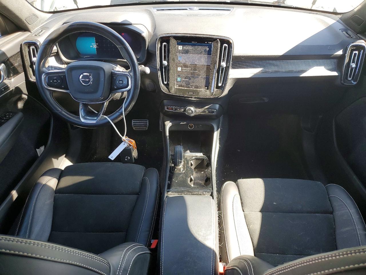 2021 VOLVO XC40 RECHARGE photo 8