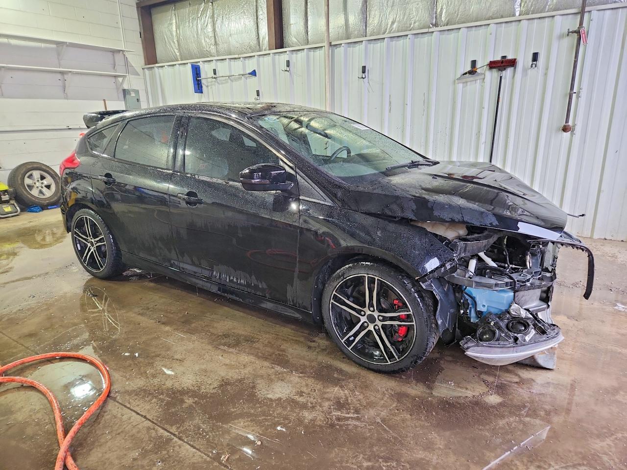 2018 FORD FOCUS ST photo 4