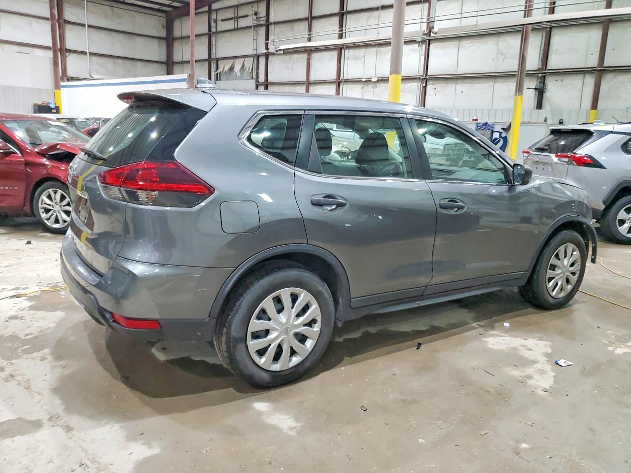 2019 NISSAN ROGUE S photo 3