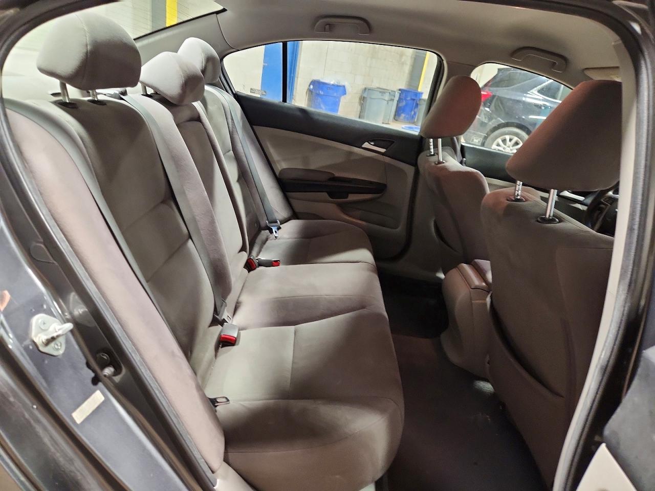 2012 HONDA ACCORD LX photo 10