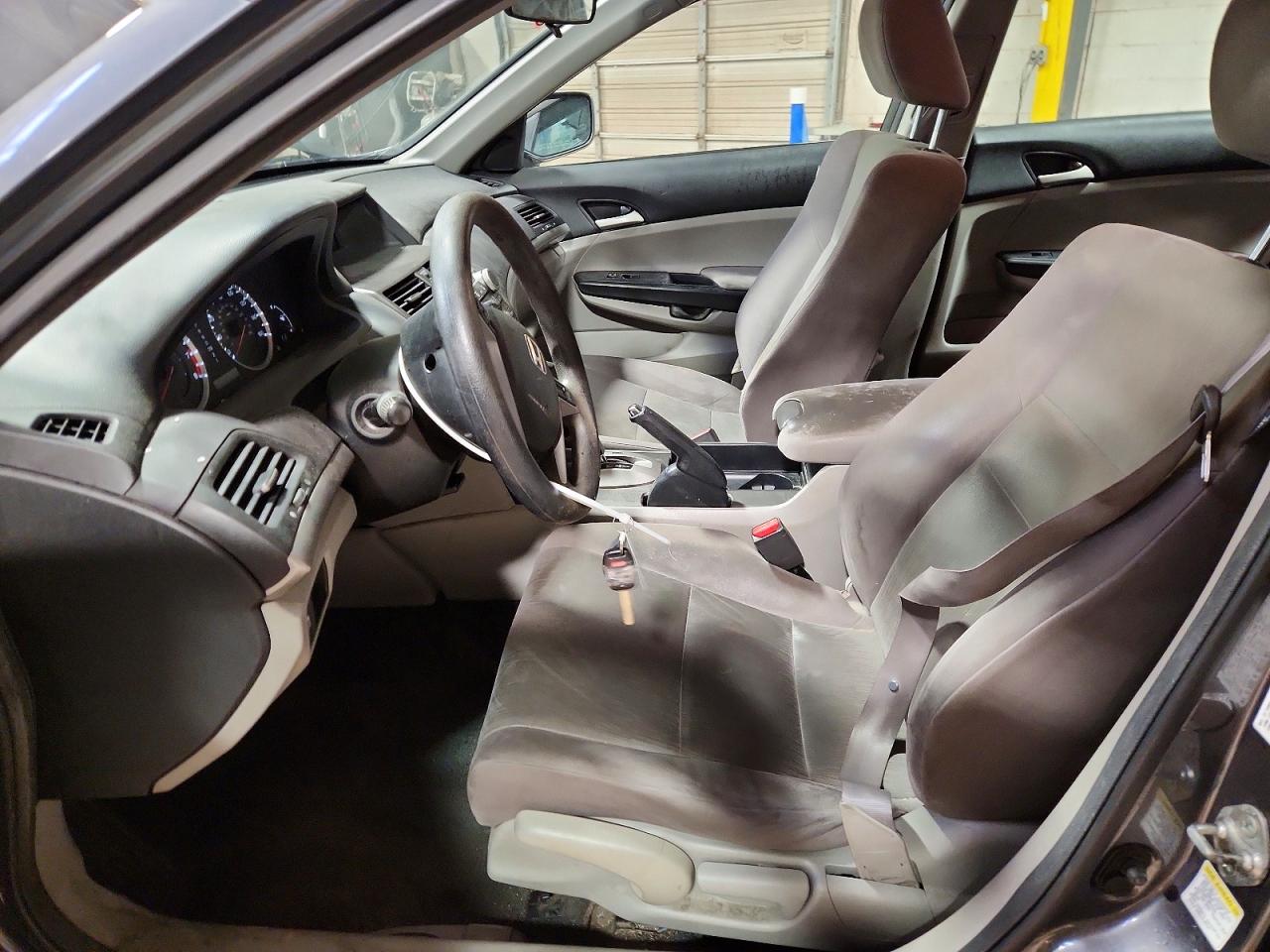 2012 HONDA ACCORD LX photo 7