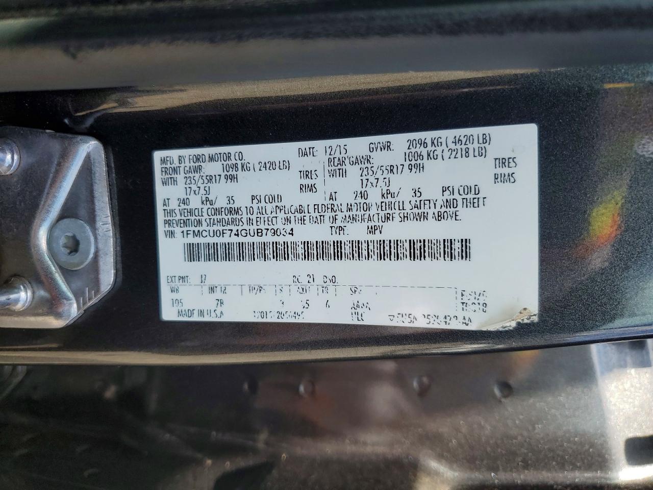 2016 FORD ESCAPE S photo 12