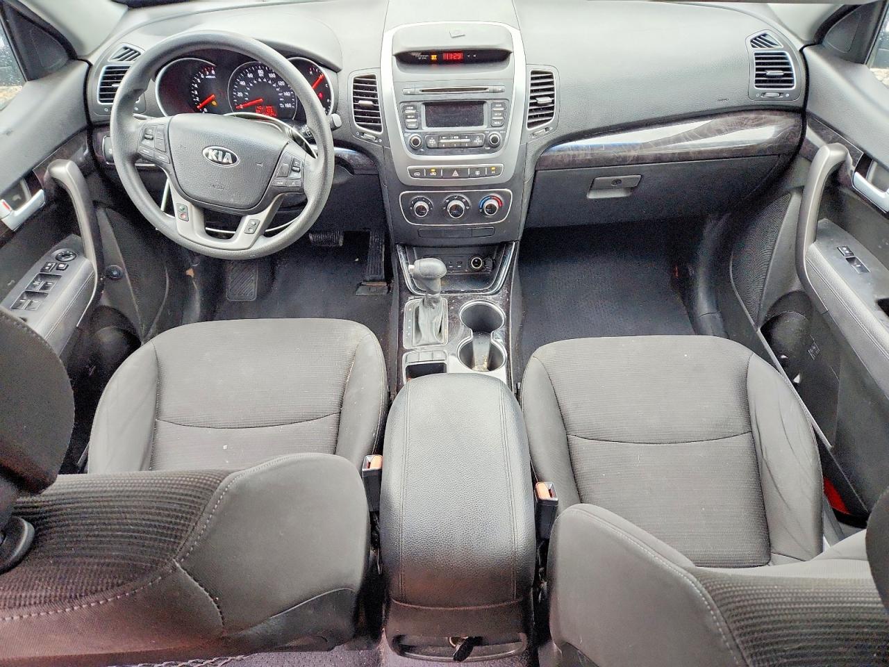 2015 KIA SORENTO LX photo 22