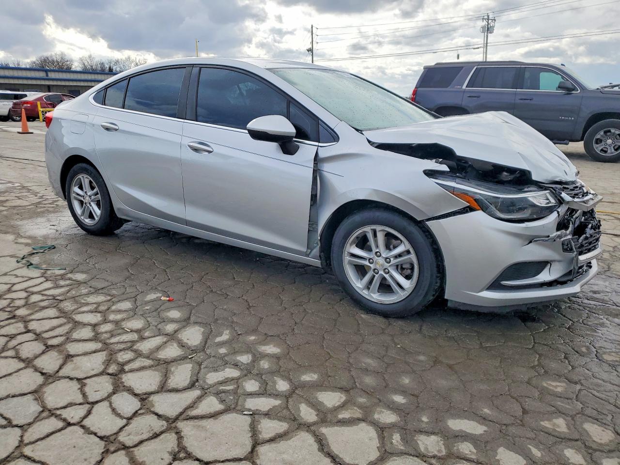 2016 CHEVROLET CRUZE LT photo 4