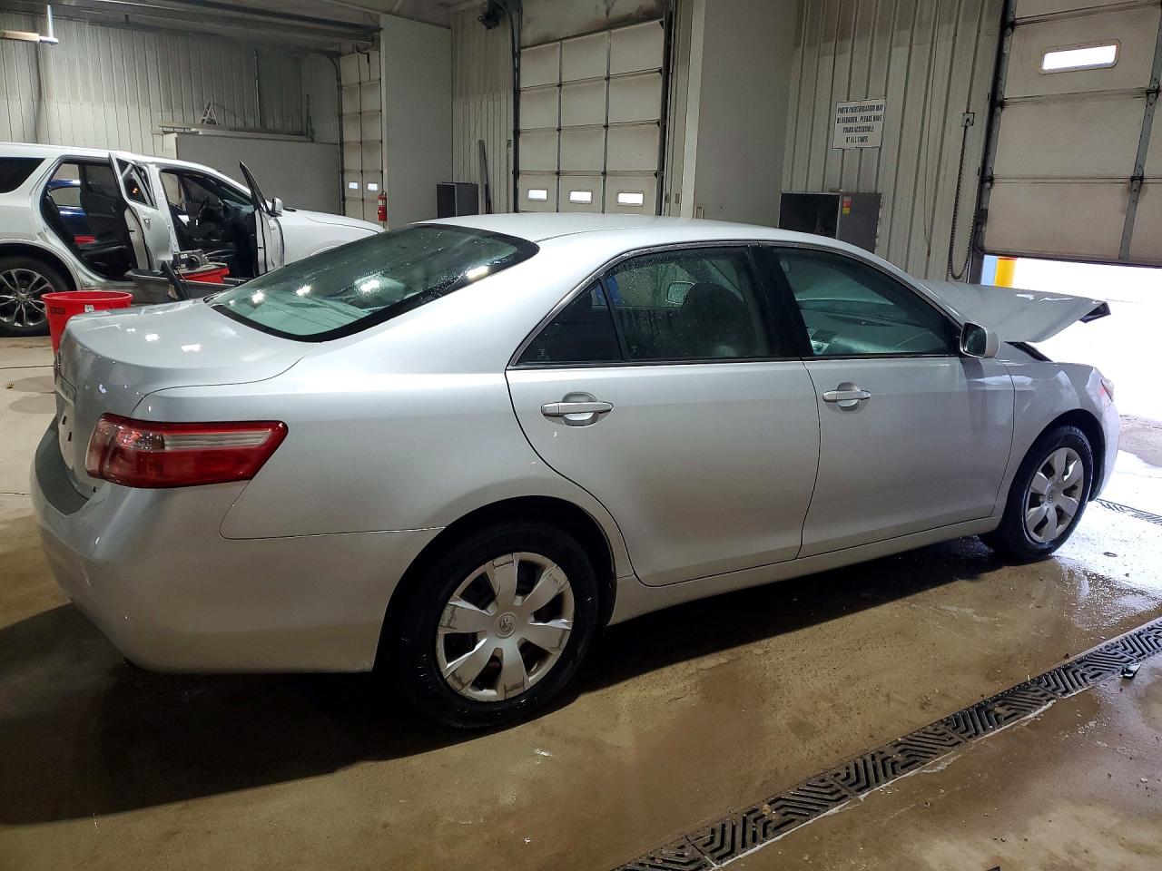 2007 TOYOTA CAMRY LE photo 5