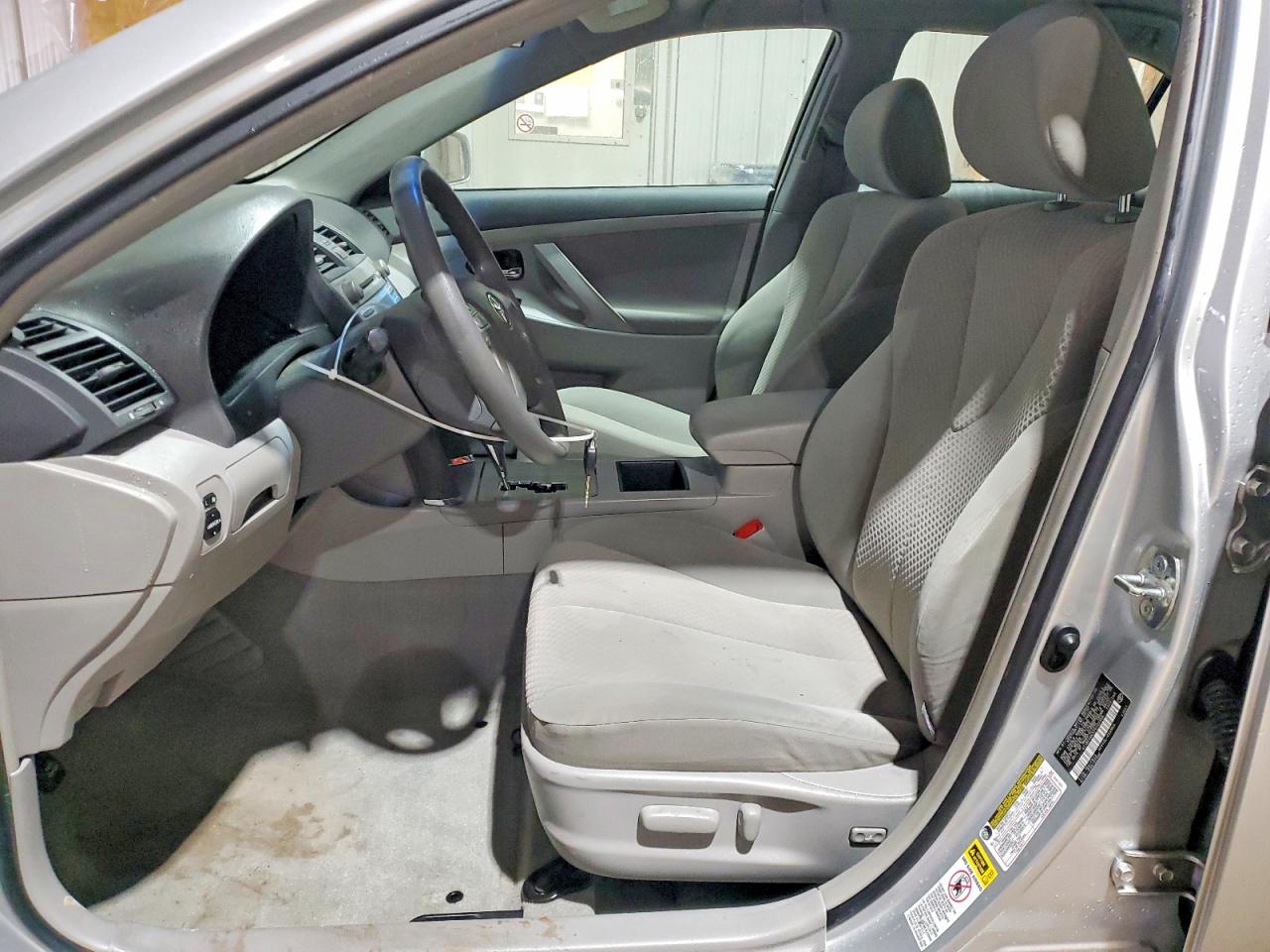 2007 TOYOTA CAMRY LE photo 13