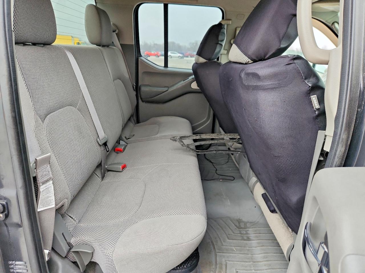2010 NISSAN FRONTIER SE V6 photo 10