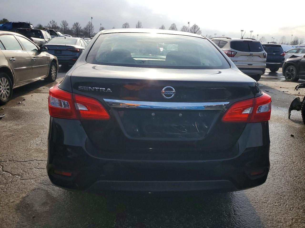 2016 NISSAN SENTRA S photo 6