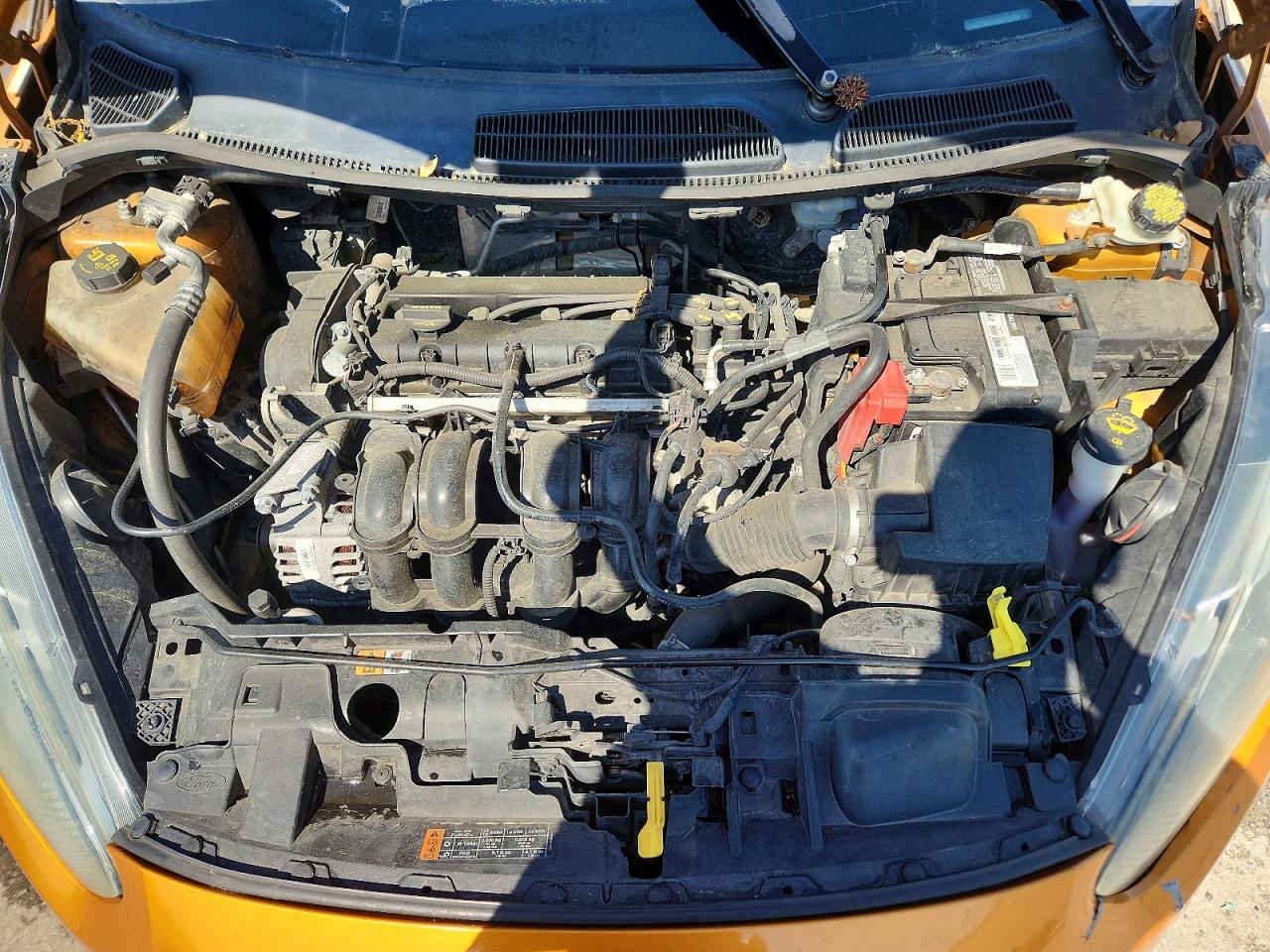 2016 FORD FIESTA SE photo 21