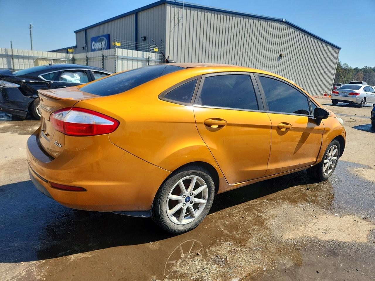 2016 FORD FIESTA SE photo 5