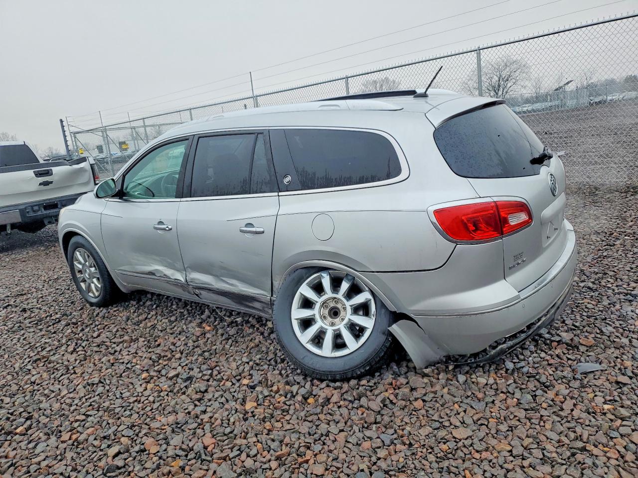 2015 BUICK ENCLAVE photo 2