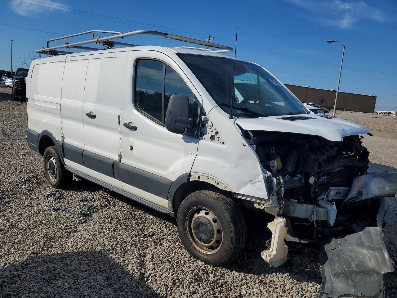 2017 FORD TRANSIT T-250 photo 4