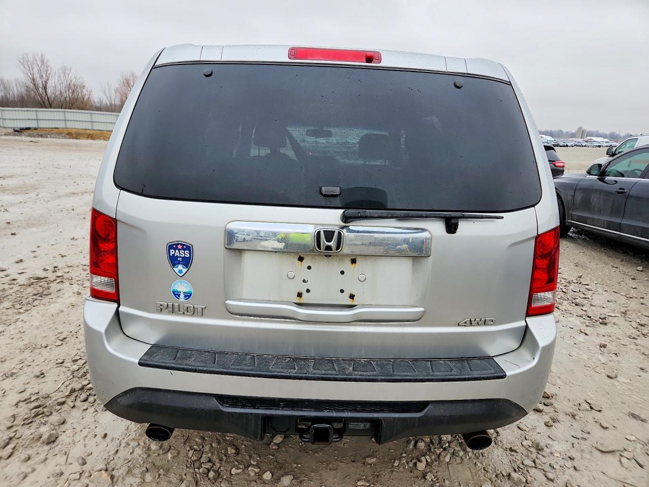 2013 HONDA PILOT EXL photo 6
