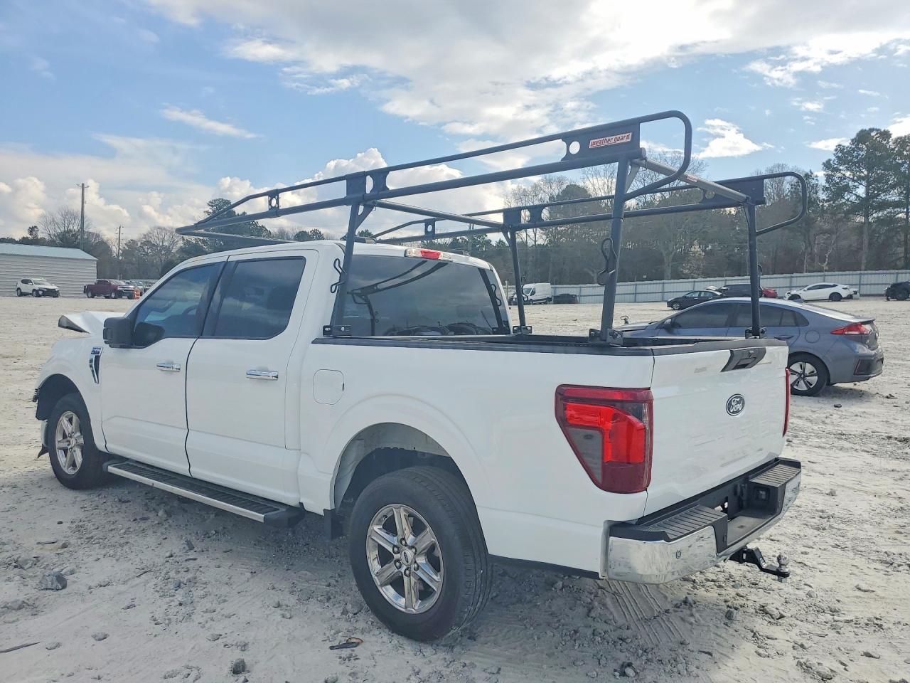 2025 FORD F150 XLT photo 4