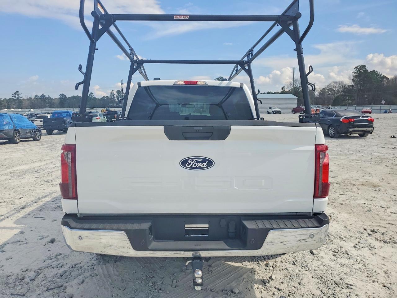 2025 FORD F150 XLT photo 16