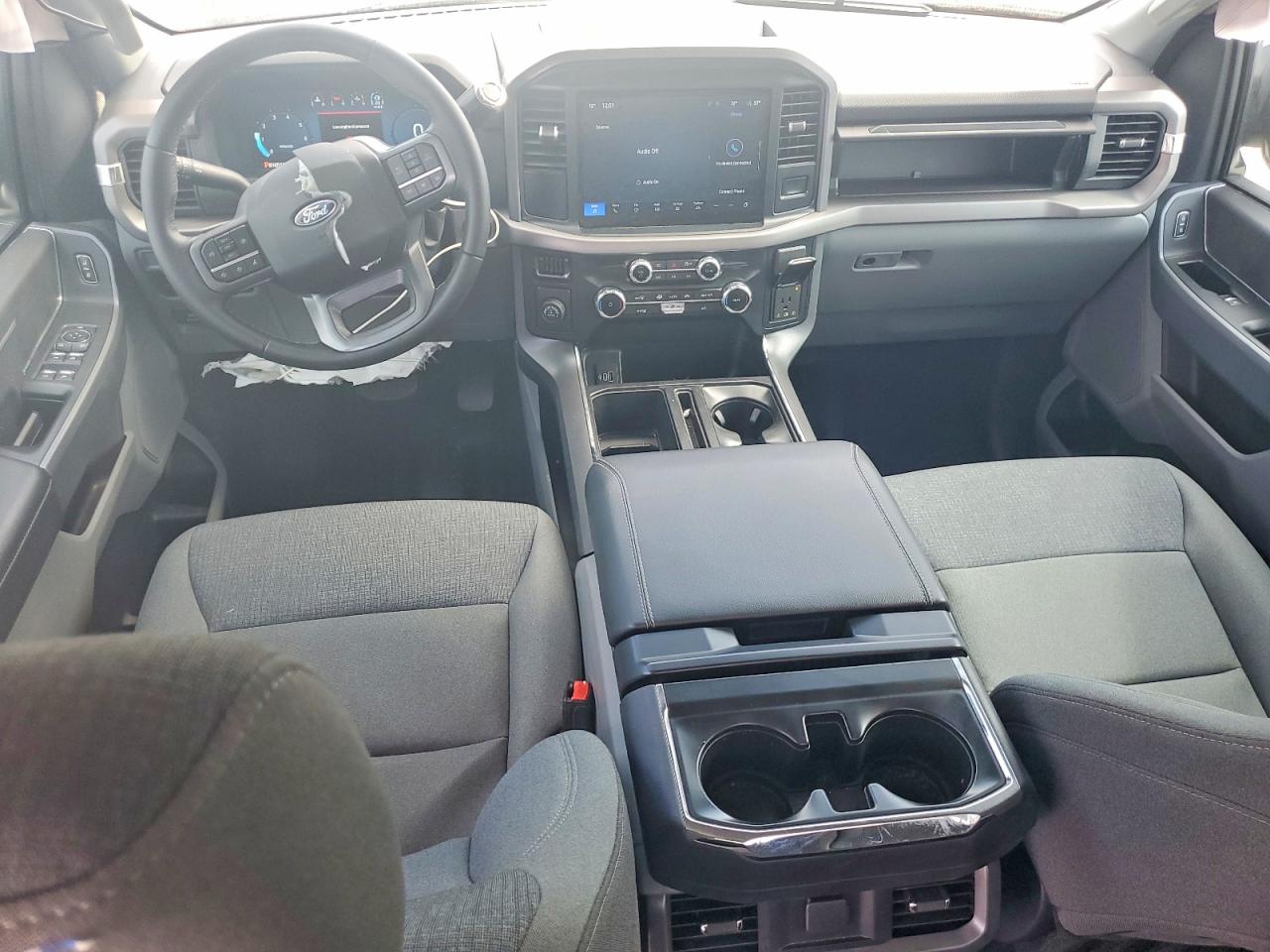2025 FORD F150 XLT photo 22