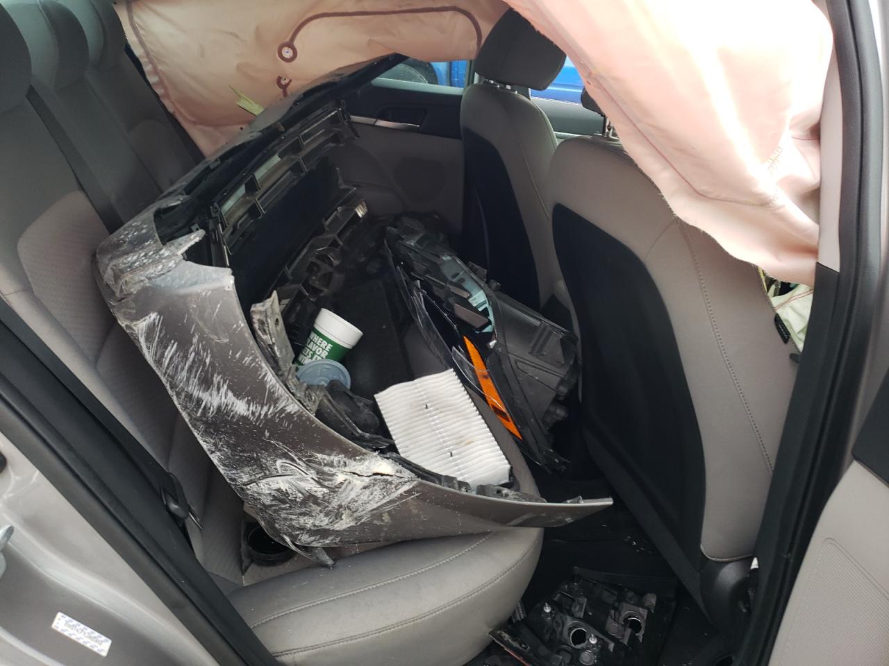 2020 HYUNDAI ELANTRA photo 10