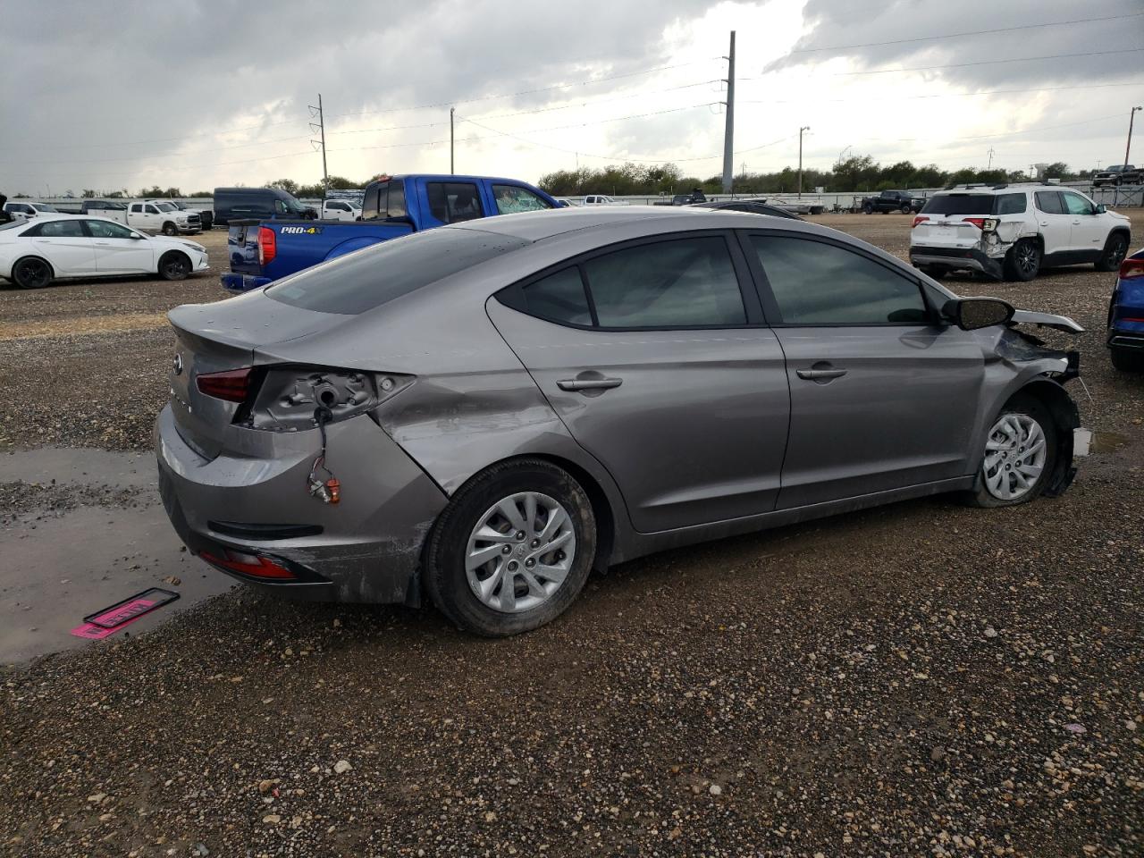 2020 HYUNDAI ELANTRA photo 3