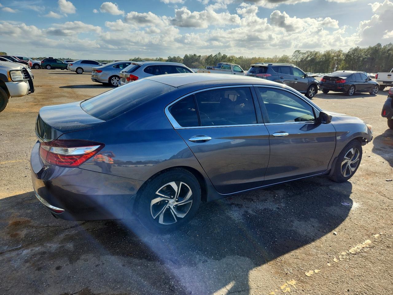 2016 HONDA ACCORD LX photo 7