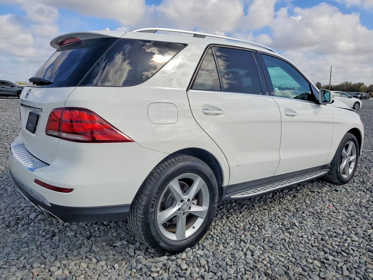 2016 MERCEDES-BENZ GLE 350 photo 3