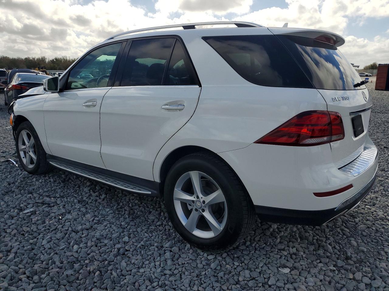 2016 MERCEDES-BENZ GLE 350 photo 2