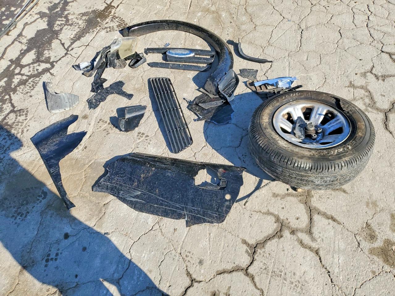 2006 SATURN VUE photo 37