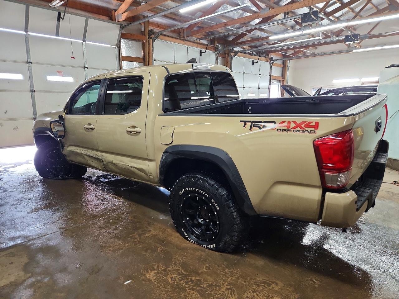 2017 TOYOTA TACOMA TRD OFF-ROAD photo 2