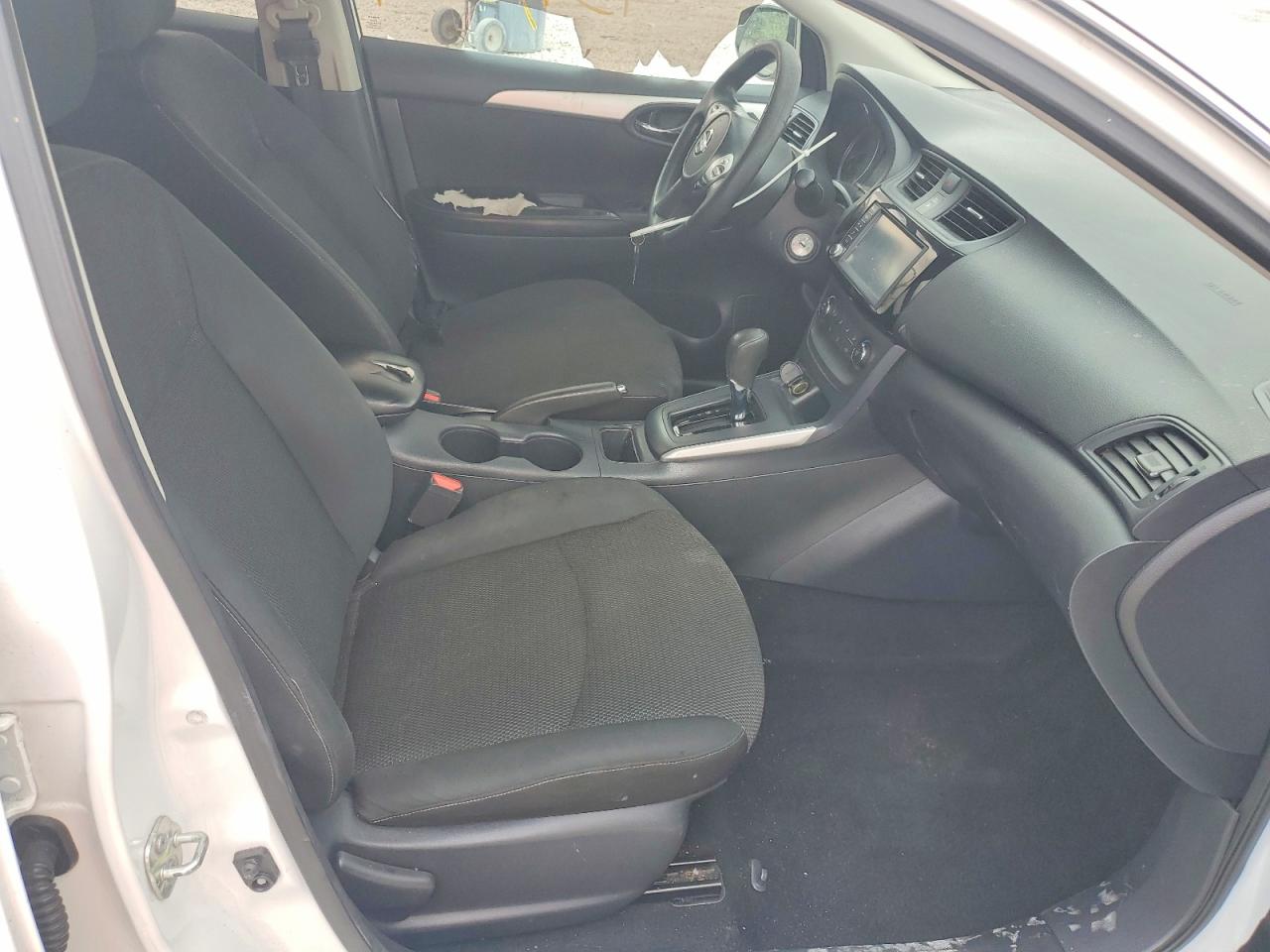 2019 NISSAN SENTRA S photo 19