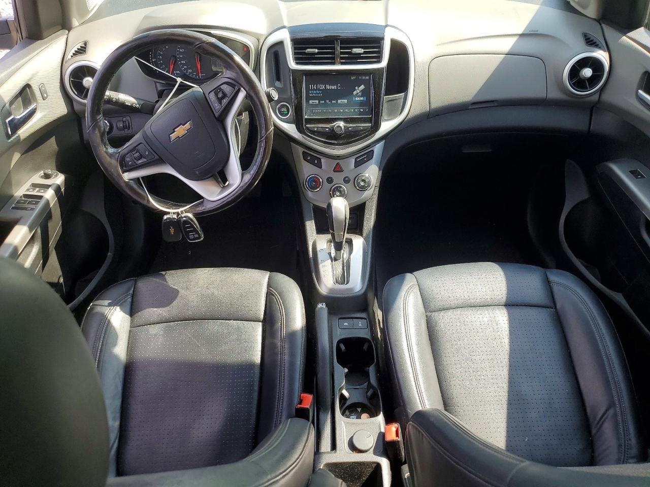 2017 CHEVROLET SONIC PREMIER photo 8