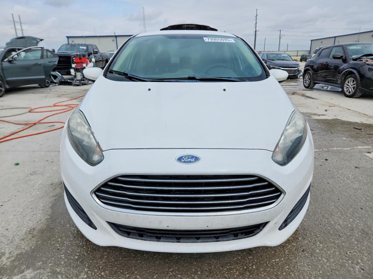 2018 FORD FIESTA S photo 9