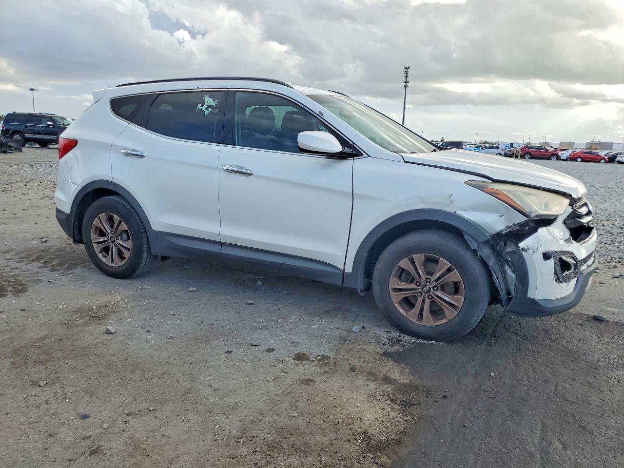 2015 HYUNDAI SANTA FE SPORT 2.4L photo 7