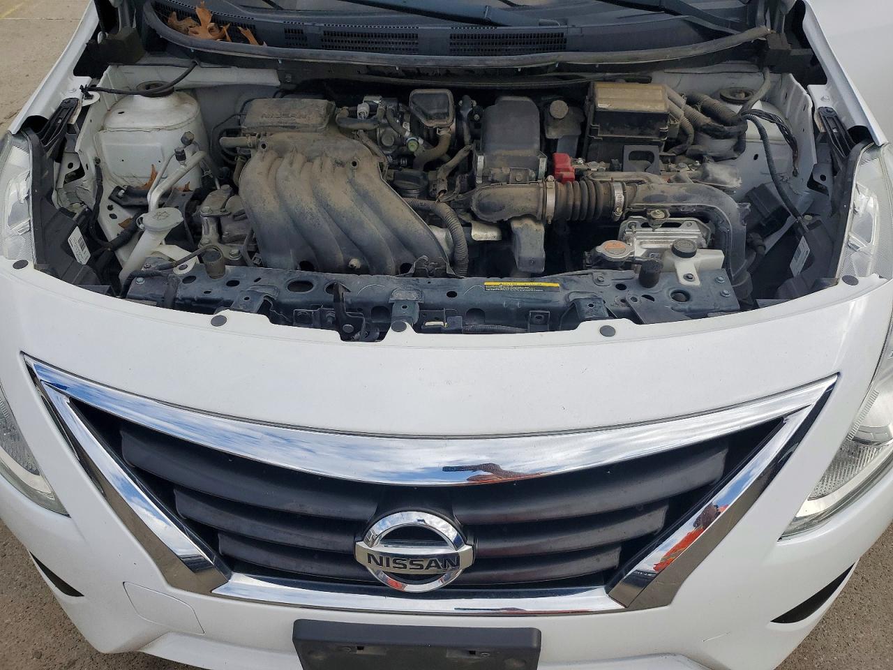 2019 NISSAN VERSA SV photo 21