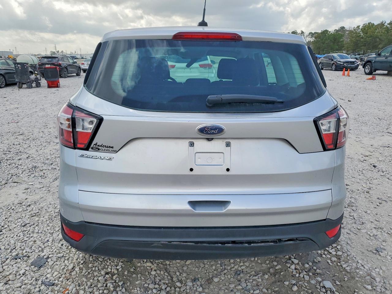 2017 FORD ESCAPE S photo 6