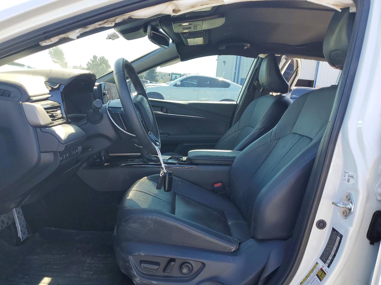 2025 TOYOTA CAMRY XSE photo 19