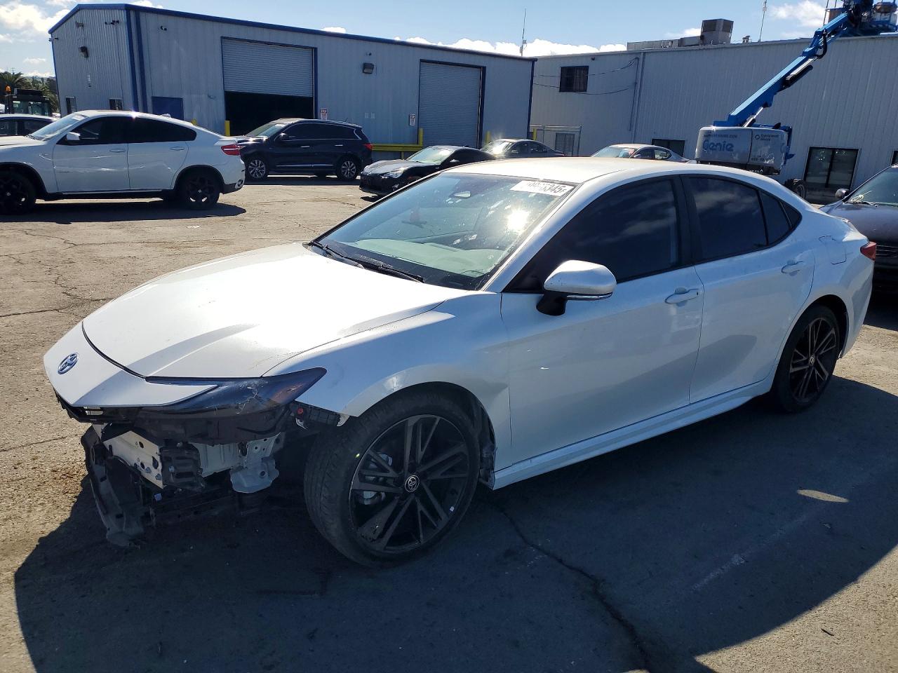 2025 TOYOTA CAMRY