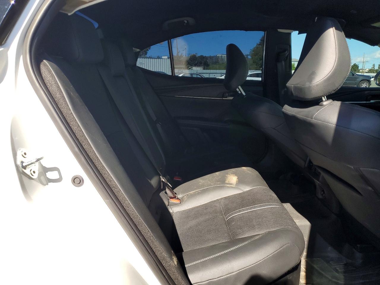 2025 TOYOTA CAMRY XSE photo 28