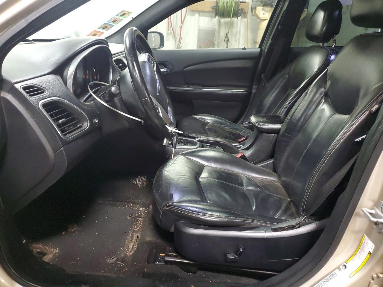 2013 CHRYSLER 200 LIMITED photo 19