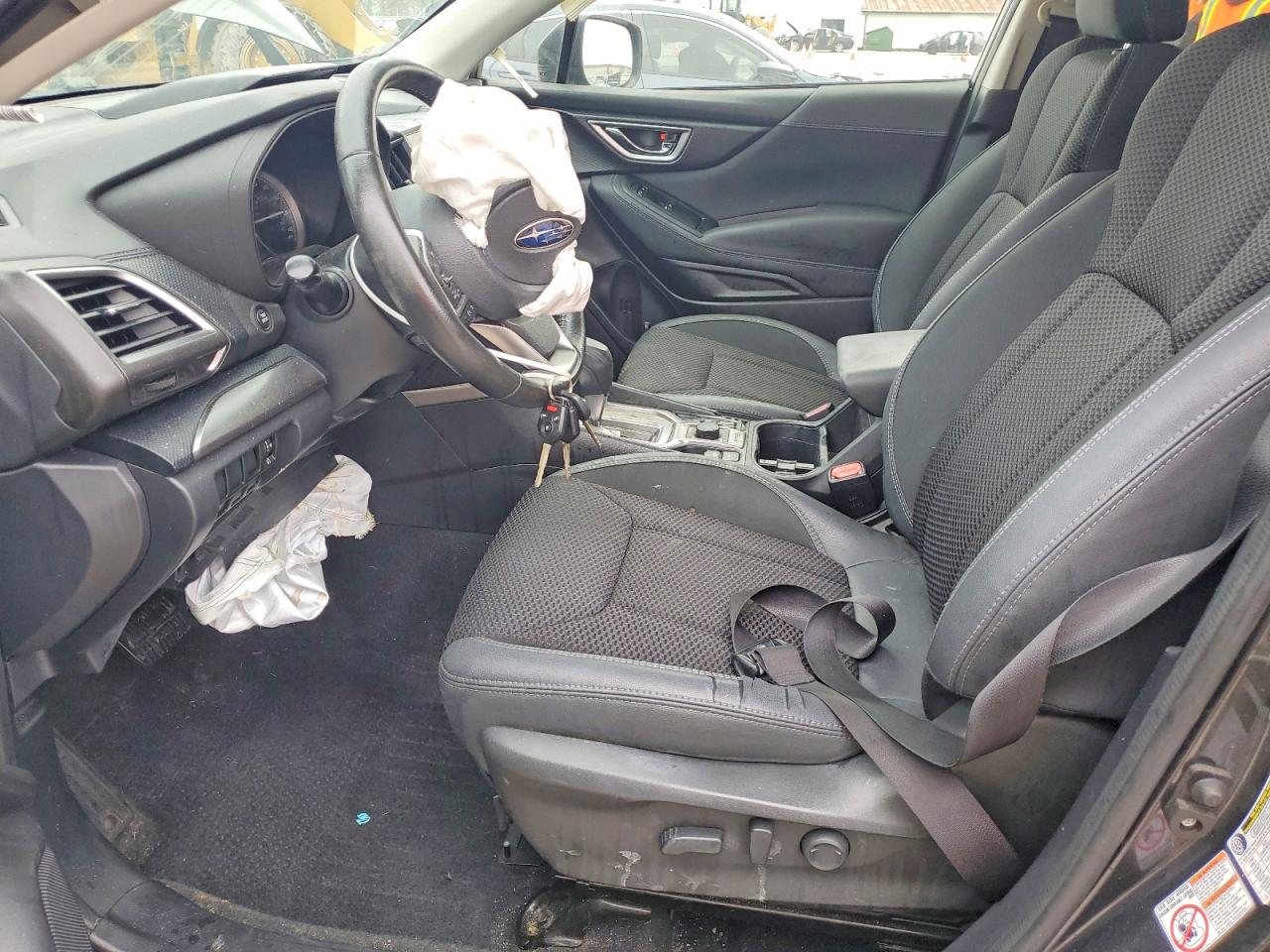 2019 SUBARU FORESTER PREMIUM photo 19