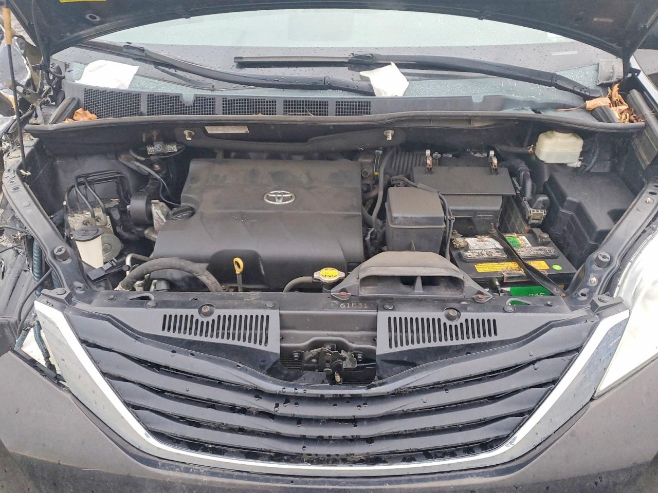 2014 TOYOTA SIENNA LE 8-PASSENGER photo 23