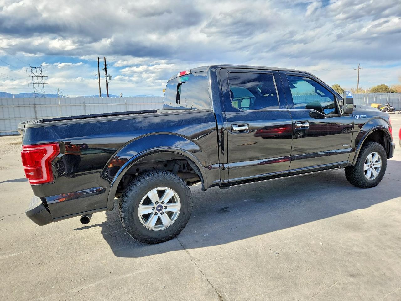 2015 FORD F150 SUPERCREW photo 5