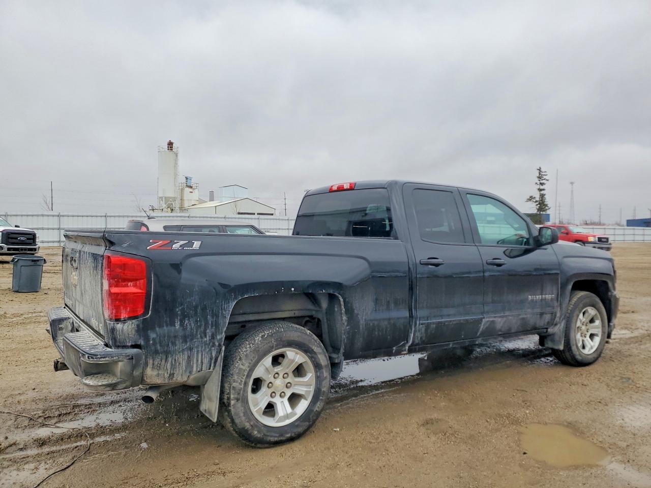 2018 CHEVROLET SILVERADO K1500 LT photo 5
