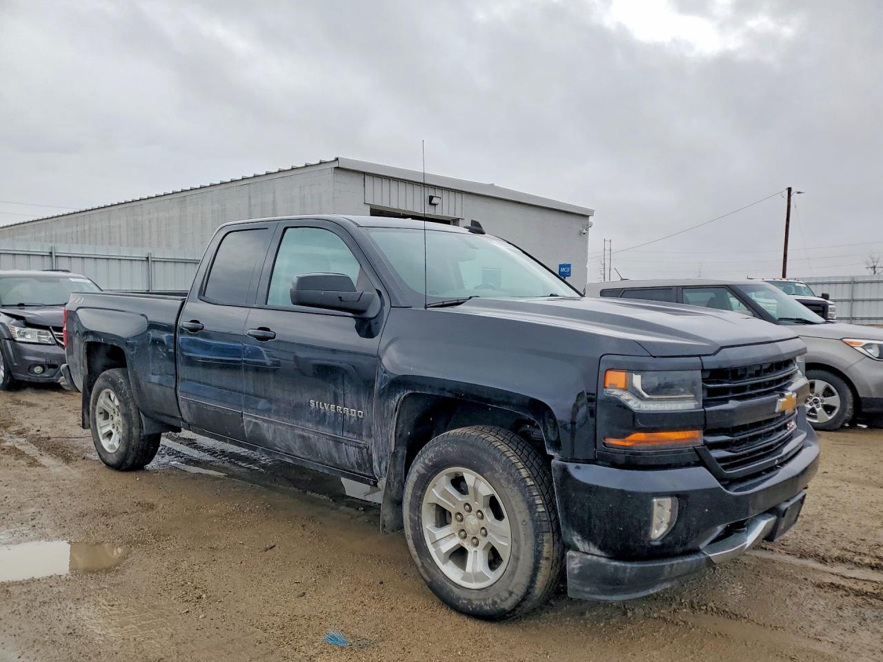 2018 CHEVROLET SILVERADO K1500 LT photo 7