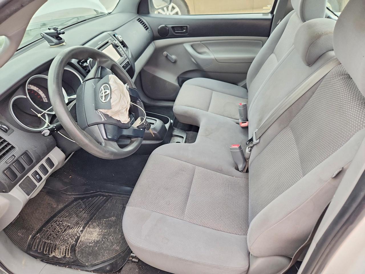 2013 TOYOTA TACOMA photo 13