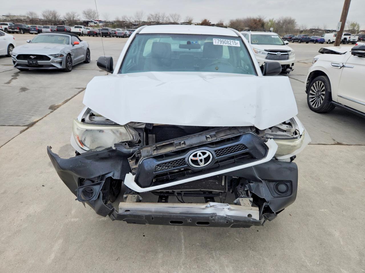 2013 TOYOTA TACOMA photo 9