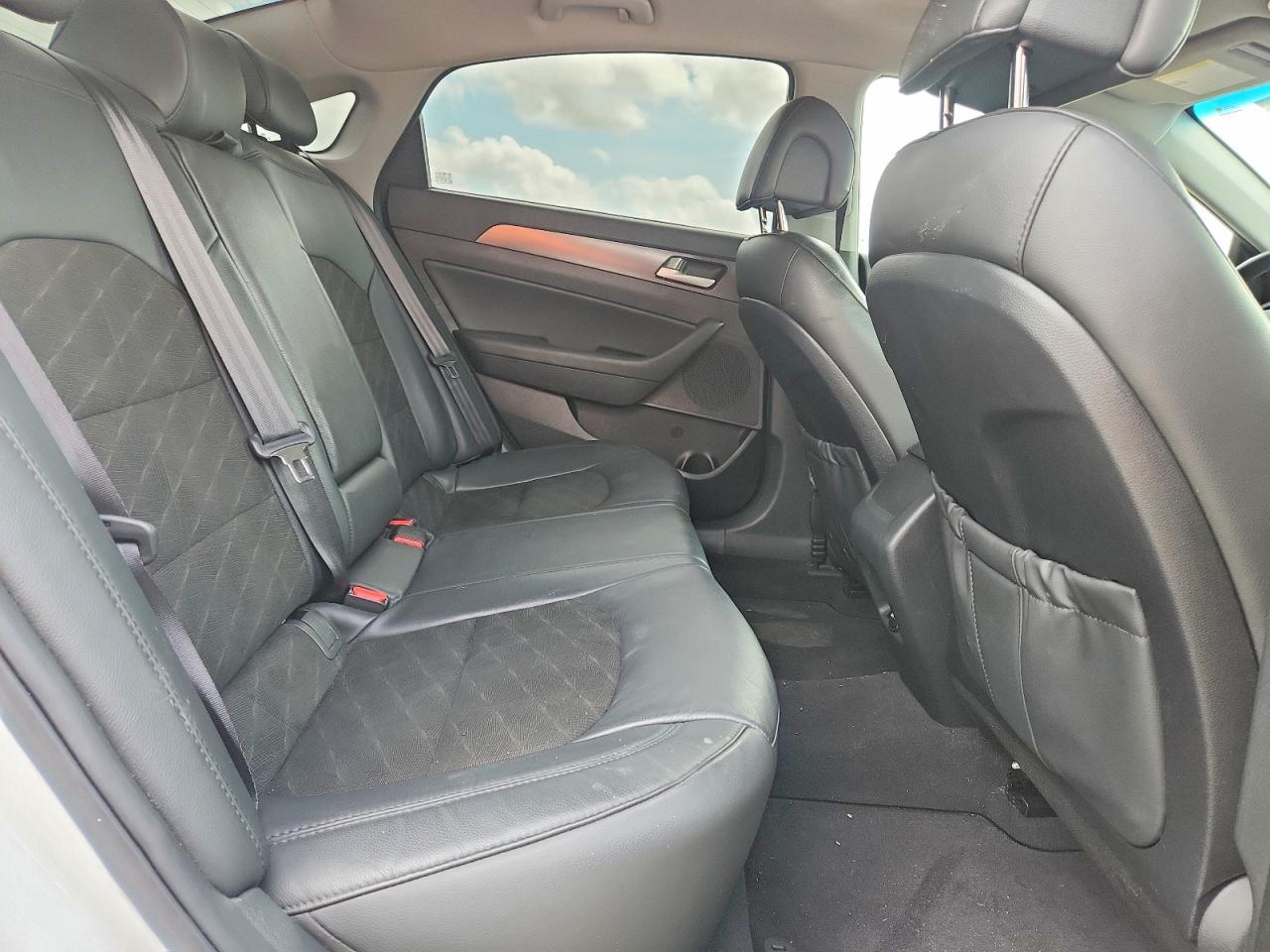 2017 HYUNDAI SONATA SPORT photo 10