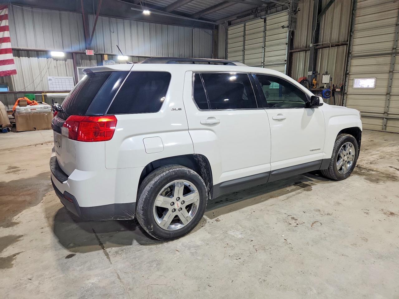 2013 GMC TERRAIN SLE photo 5