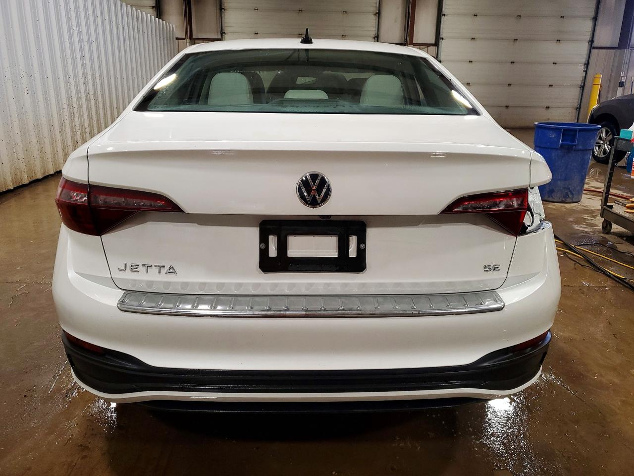 2023 VOLKSWAGEN JETTA SE photo 11