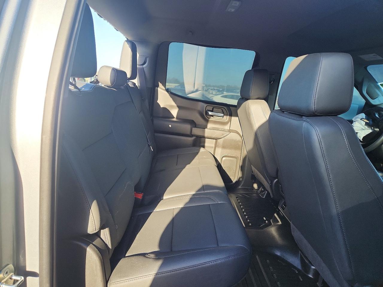 2023 CHEVROLET SILVERADO C1500 photo 10
